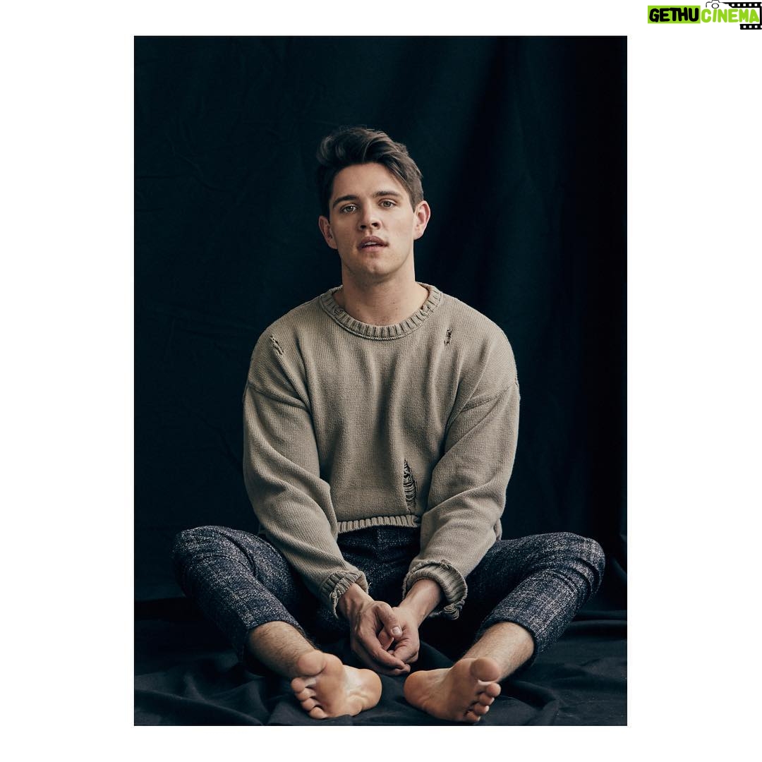 Casey Cott - 455.7K Likes - @nathanjohnsonny