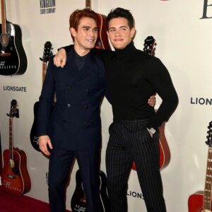 Casey Cott Instagram - I’m not one for sappy social media hoopla BUT...man I’m so proud of @kjapa the dude nails it in @istillbelieve telling the beautiful story of @jeremycampofficial Can’t express what a moving film it is! @brittlrobertson is also just absolutely incredible. Congrats to the entire team!