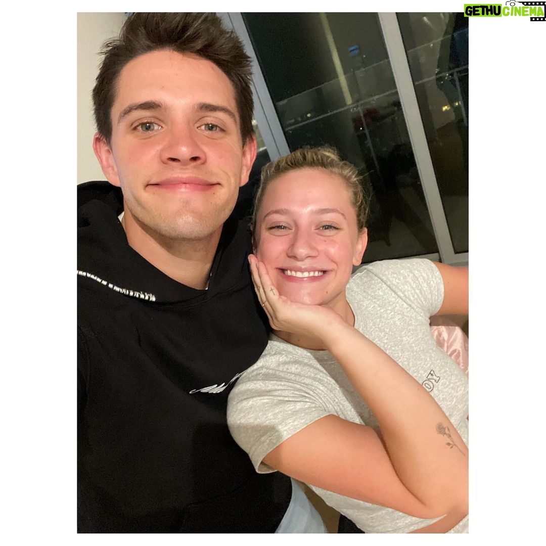 Casey Cott - 489.7K Likes - Season 4 Dili Pinetart and myself