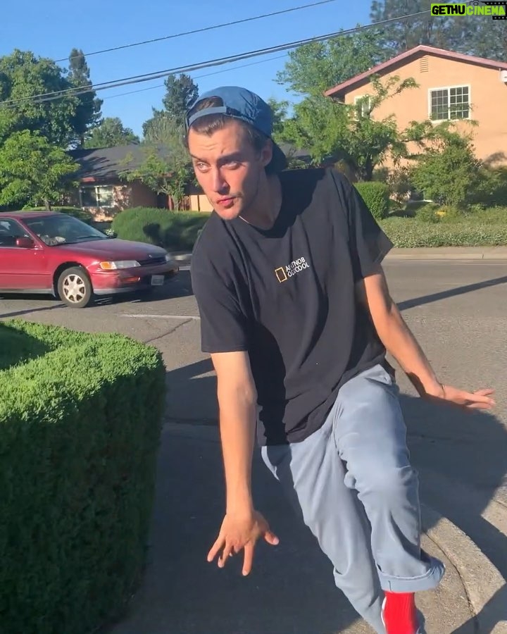 Casey Frey - 547.2K Likes - @frenchmontana got me FEELING myself! 😏 #SlideChallenge #ad