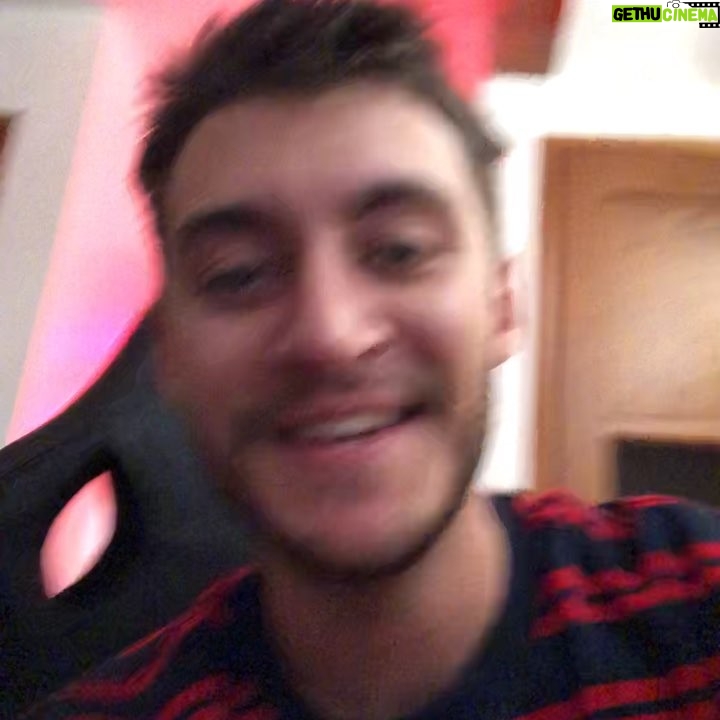 Casey Frey Instagram - Quick tour of the room