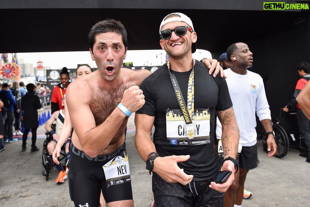 Casey Neistat Instagram - gotta smile. make it look easy no matter how hard it is. super fun day at the @nyrr brooklyn half marathon