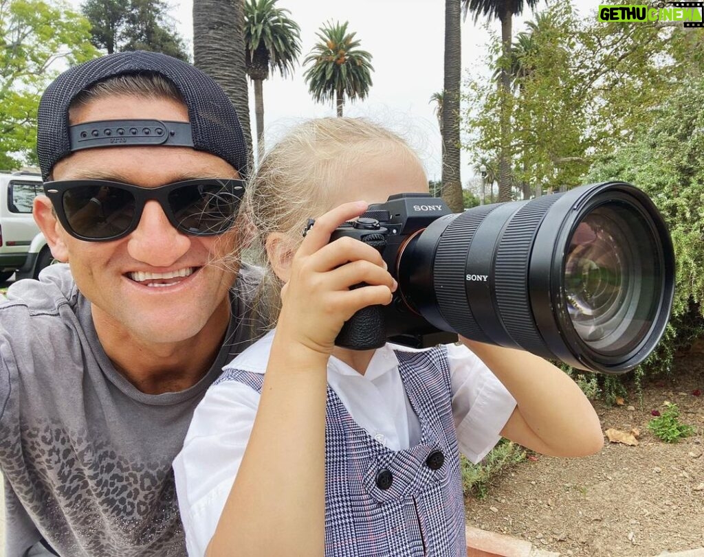 Casey Neistat Instagram - like father, like daughter Venice Beach, Los Angeles