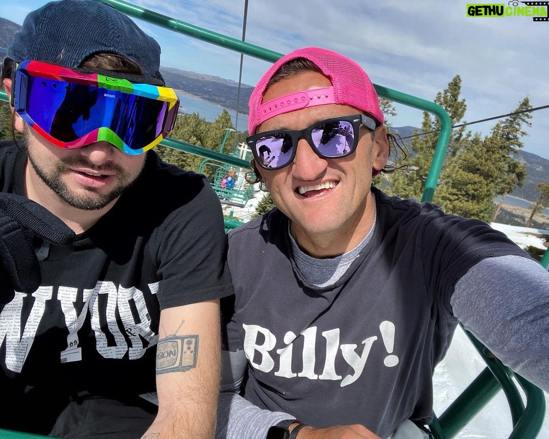 Casey Neistat Instagram - HAPPY BORTHDAY DAN!!!! yesterday we did the surf/snowboard-in-the-same-day thing. It was great. Anyway WELCOME TO YOUR 30s!!!! Big Bear Lake, California