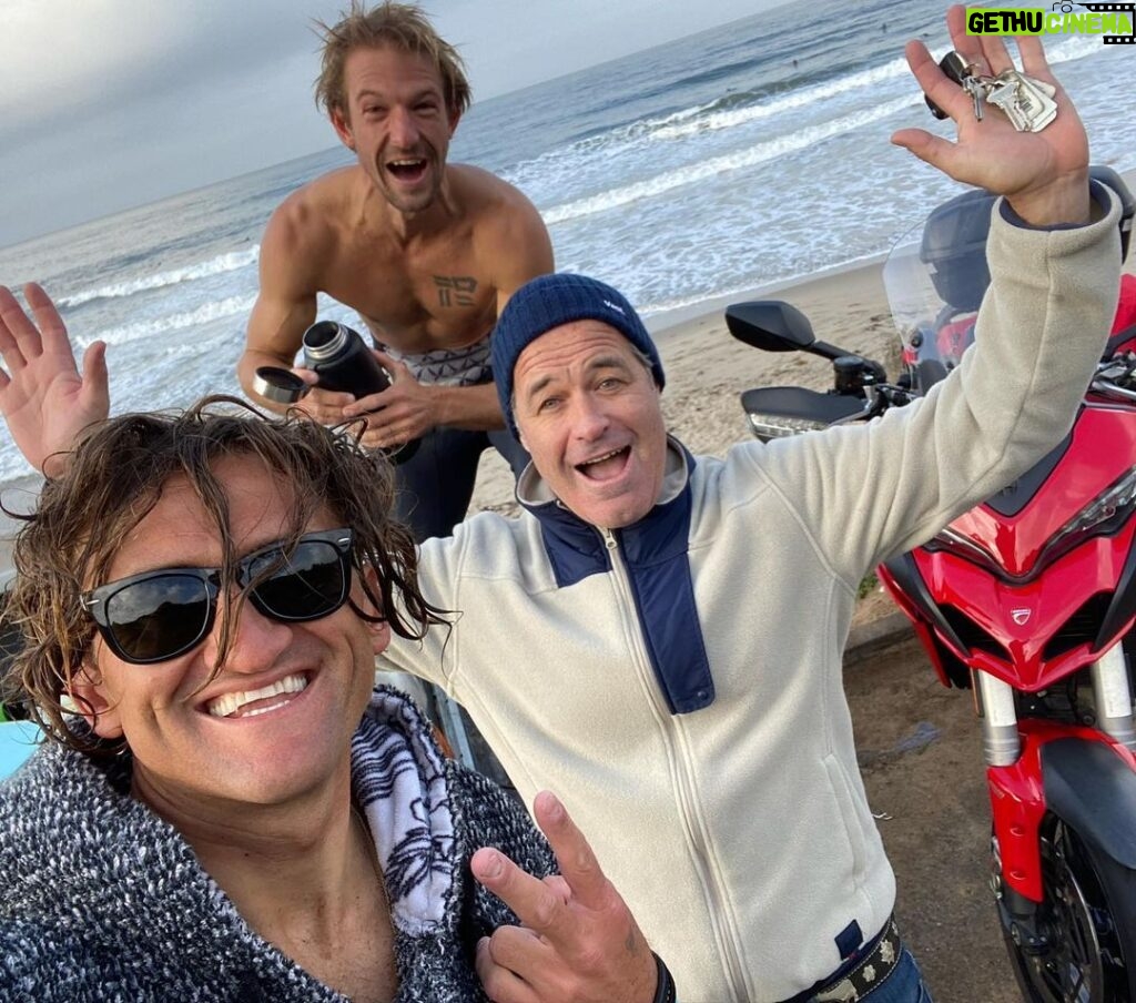Casey Neistat Instagram - today is international surf day. I’ve always wanted to surf, moving to california got me closer to that ambition and while I am still absolutely terrible at the sport its brought me to interesting places and introduced me to some great people.