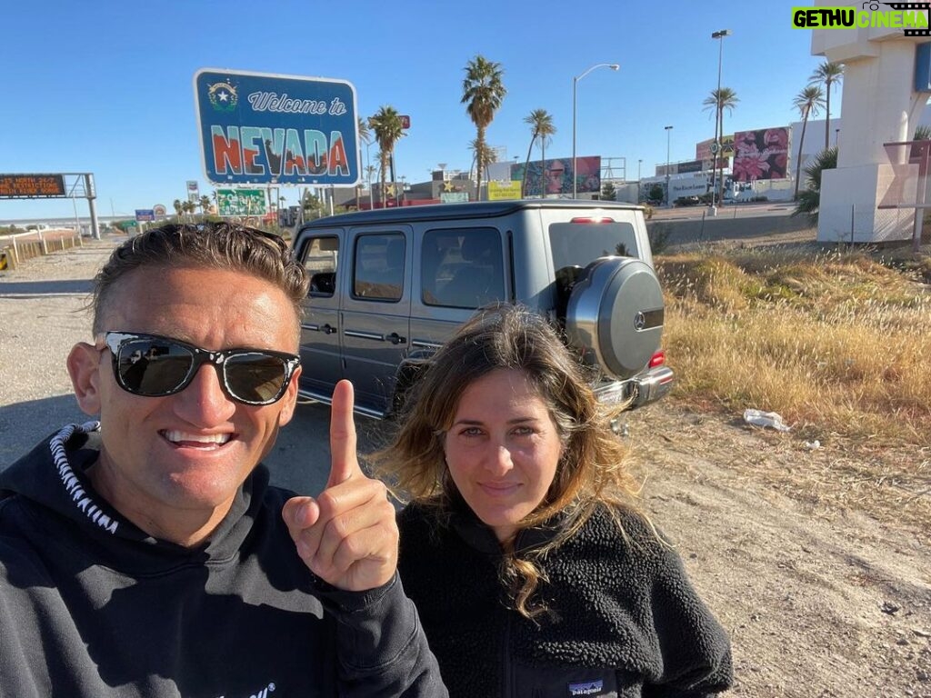 Casey Neistat Instagram - ❤️ romantic candice birthday road trip (so far, we’re like 3 hours in)