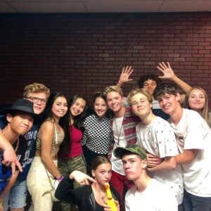 Casey Simpson Instagram - I was truly SHOCKED at how good @maxandharvey & @missjaydenb performed electric I was like WATT and when the effect wore off I was still EX-STATIC 
I hope these don’t hertz

Also @dakota_lotus got me a bull 😭

Yes I got a haircut #nolongerahomelesslion