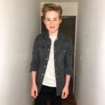 Casey Simpson Instagram - I luv Mondays :)
