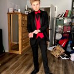 Casey Simpson Instagram - Thx for the debonaire tux @friartux