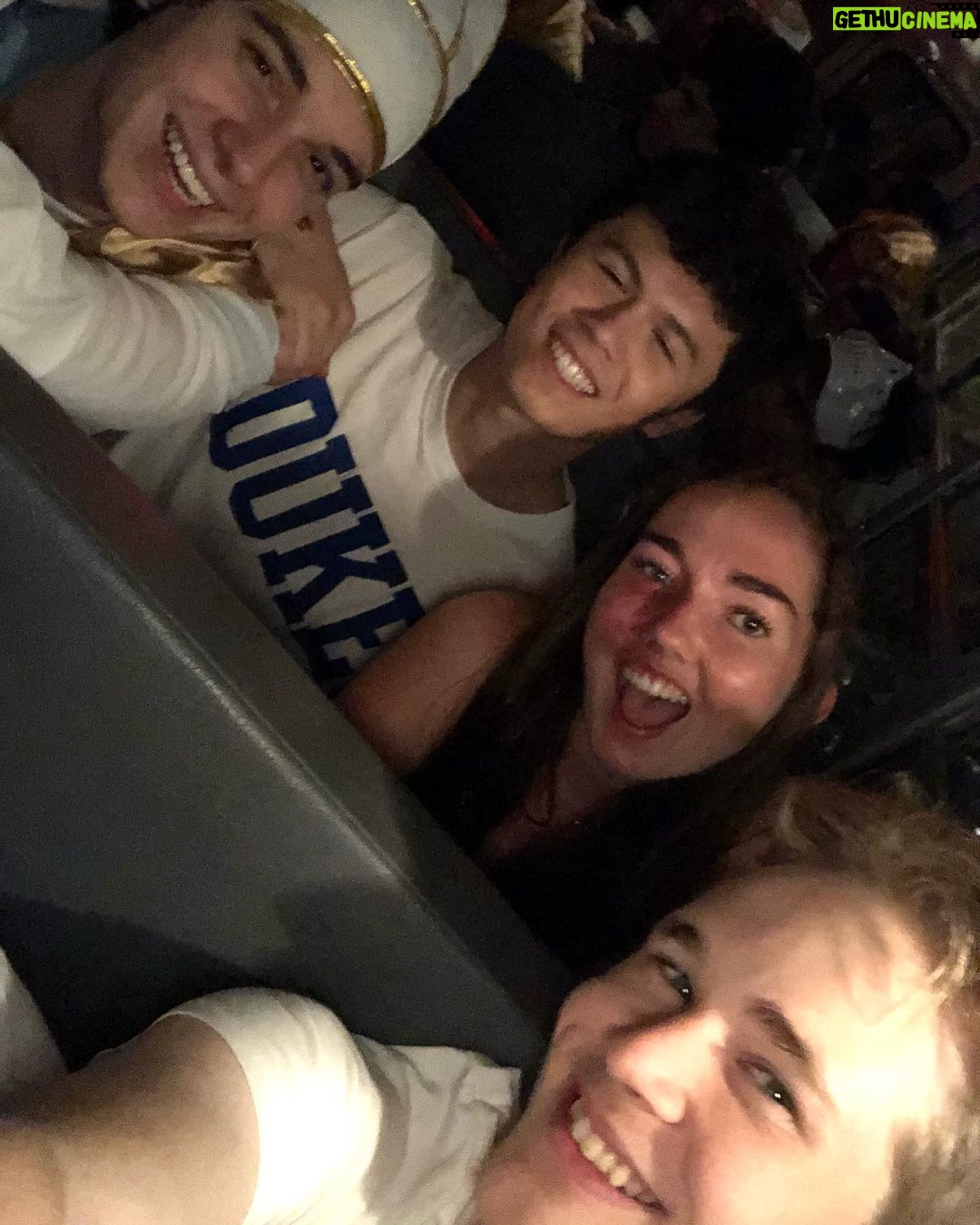 Casey Simpson Instagram - It’s giving thanks