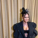 Cassie Ventura Instagram – Such a beautiful night. Thank you @cfda :: Thank you @saks 🖤

Hair: @dhairiusnyc 
Makeup: @gorgeouslygritty 
Styling: @monicarosestyle 
📸: @doncamss Casa Cipriani