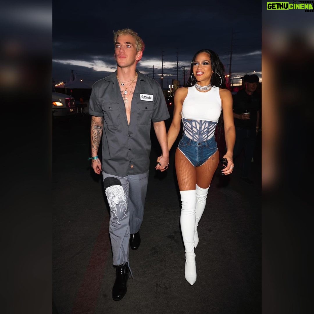 Cassie Ventura Instagram - Where do I begin? 🥹 I’m so grateful! I haven’t been on stage in 6 years to the date and this was the first time in my career that it was on MY TERMS. First and foremost I HAVE to thank my AMAZING Creative Director & Choreographer @rhapsodyjames for putting together THE MOST amazing team and group of people that I’ve ever worked with. She literally did it all in 5 minutes 🤯 Everyone’s energy was fully aligned in the most magical way. Rhap is my day one and we’re just getting started! Thank you to my team! @kiddynamitenyc for doing 10 jobs at once and keeping me UP throughout the whole process, @kidperu for swooping in and bringing us all the way together. My amazing wardrobe stylist & insane designer @scullystyles, my brother and engineer @iammattyrich , my videographer & photographer @evan_erogers , my glam squad @tigerbahmb, @rokaelbeauty @felliousmiller & @clawed.bykitty 🥰@robholladay for making time & helping create our show mix, my dancers @_jjenks (thank you for dedicating additional time & becoming my brother in this process), @karl.thethird, @im_miikey & @reyesnorbert. You guys killed it and made getting back on stage one of the most uplifting moments of my life. Thank you to all of my family and friends for being so supportive of this moment for me and thank you to everyone that came out in that heat! ❤️🔥 ya’ll had me so emotional 😩 Thank you @loversandfriendsfest for including me on this legendary line up. I had so much fun! 💜 A special thank you to @jaredgarcialv and @resortsworldlv for taking care of all of us. I have so many pictures and videos to share of the weekend so stay tuned! Last, but never least - thank you to My Best Friend, My Husband & My Baby Daddy @alexfine44 and my baby girls!! I love my Frankie & my Sunny! Alex, I couldn’t have done this without you, you’re my rock, my protector and my heart. I love you so much. I know I’m thanking everyone like I won an award, but I’m so happy that I actually feel like I did 🤣 I hope that I can inspire any and everyone that you can do anything you want in your own time and in your own way. Just say word and get to work. Show 📸: @walik1 🎥: @jameshcarter2 #babytellmeifyoulikeit