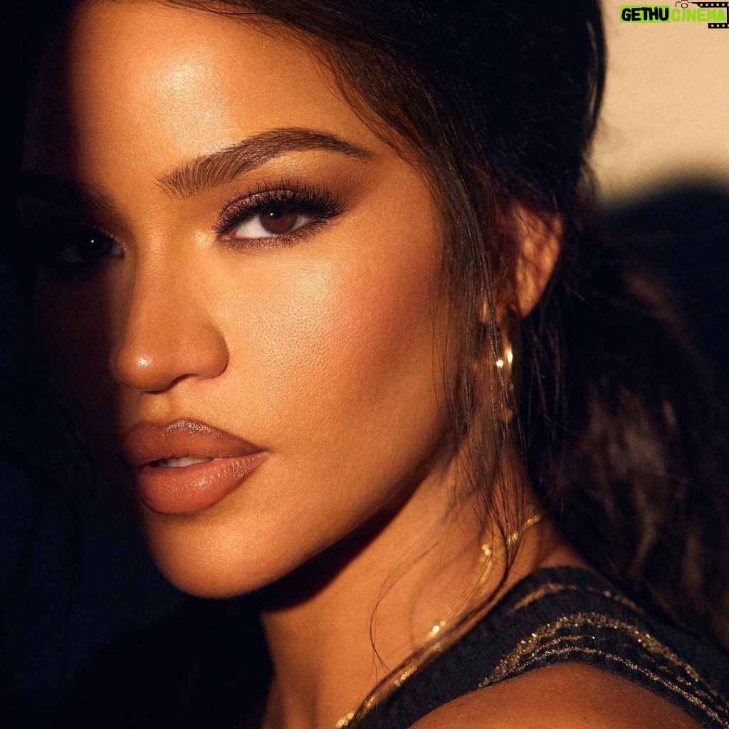 Cassie Ventura Instagram - Ever since meeting @patmcgrathreal in 2011 while shooting for Calvin Klein she has been such a joy to work with and I’m so excited that she included me as a part of her Celestial Odyssey campaign. To achieve this look we used the IntensifEyes Artistry Wand with Rose Venus, Sunrose Amber, Bronze Eclipse and Nocturne from the Celestial Odyssey eyeshadow Palette & Divine Blush in Divine Rose. For the rest of our look we used Skin Fetish Sublime Perfection Foundation, Skin Fetish Sublime Perfector, Skin Fetish Sublime Powder, FetishEyes mascara, Skin Fetish: Highlighter and Balm Duo and Lust Gloss in Flesh Fantasy Thank you @patmcgrathreal and team for making this happen! I hope that you enjoy this look as much as I do. ⚡️⚡️⚡️✨✨✨ @patmcgrathreal #celestialodyssey #mthrshpmega #turnyourholidayon #PMGpartner