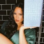 Cassie Ventura Instagram - It’s a @brandonblackwoodnyc bag💧🥶💎🧿💙🦋🌍 #BrandonBlackwoodPartner