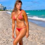 Catherine Fulop Instagram - 🐙🦐🦞🦀 By @sweetladymerydelcerro @merydelcerrok Surfside, Miami Beach, Florida