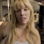 Catherine Fulop Instagram – Orgullosa de mi sobrina @stephycardone que este sabado estrena su cortometraje RITORNO netamente venezolano y gracias al esfuerzo de un gran equipo.
Una producción de @lacajateatro.cine cine en coproducción @verdeymoraop y @procinevzla 
 
Dirección @soymariale 
Una idea original de Stephanie Cardone Fulop 
Escrito por @estanoesnatasha @soymariale 
 REPARTO
NONNA @gioialombardini 
GIOIA @stephycardone 
SOFÍA @estanoesnatasha 
ZIA ANGELINA @aliciaplazaoficial 
ZIA INMACULADA @lilianamelendezoficial TÍA TECLA @taniasarabia 
ZIA FRANCA @yfulop 
SILVANA @gioiaarismendi 
NONNO @mario.cardo 
NONNO JOVEN @giulicardone 

CREW
Asistencia de dirección: @portearcayaf 
Scrip: @guzmanclaudimar 
Producción ejecutiva: @cbolivard 
Asistente de producción: @leogzstopmotion @bernardocardone 
Locaciones: @stephycardone 
Director de fotografía: @chichik2 
Foto fija: @rafaelggp 
Cámara: @juliocesarjjf 
Foquista: Jean Carlos Delgado
Asistente de cámara: Francisco Morón
Media Manager: @akolorfilms 
Dirección de arte: @rharcaya 
Utilero: @renejesus_gonzalezlopez 
Vestuarista: @oscarreinaldo.escobar 
Maquilladora: @francisnovoa_ 
Asistente de maquillaje: @liss.davila997 
Edición y montaje: @giuliano_ferrioli 
Colorización: @yuriferrioli 
Sonidista: @hectorlmoreno
Micrófonista: Ramón Rivas
Jefe de electricidad: Gilberto Garcia
Electricistas: @gabriel.azuaje.58 Edickson Escobar
Jefe de máquinas: Misael Velarde
Maquinista: Dervis Cordero
Plantero: Luis Vargas
Camionero: Juan Carlos Aponte
Aprendiz: Jhoswar Guerrero
Making off: @ciprianografia @zahensa @ainfante_rec 
Diseño: @marsanarte 
TEMAS MUSICALES:
@violetaleman1 
Yo soy el sol de @lainfantadesanber 
AGRADECIMIENTOS
#MamaCleo por prestarnos su casa #LaFulopera
@mosaicoscardone 
@kfcvzla 
@wuicoffee 
@tride.coffee 
@terramarevini Buenos Aires, Argentina