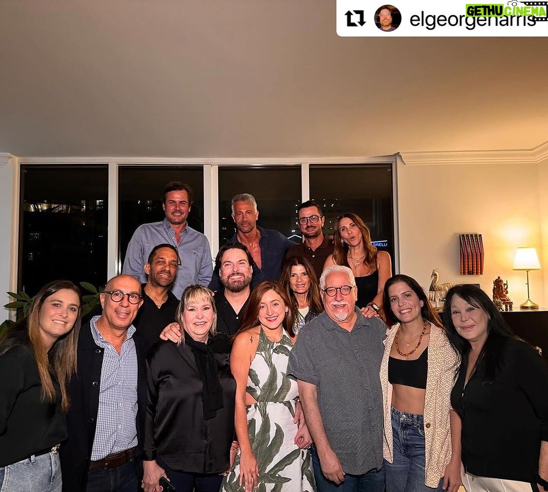 Catherine Fulop Instagram - #Repost @elgeorgeharris with @use.repost ・・・ La felicidad es poder compartir calidad con los panas. Amo estos encuentros! Gracias mi @elgeorgeharris y toda la troupe Miami, Florida