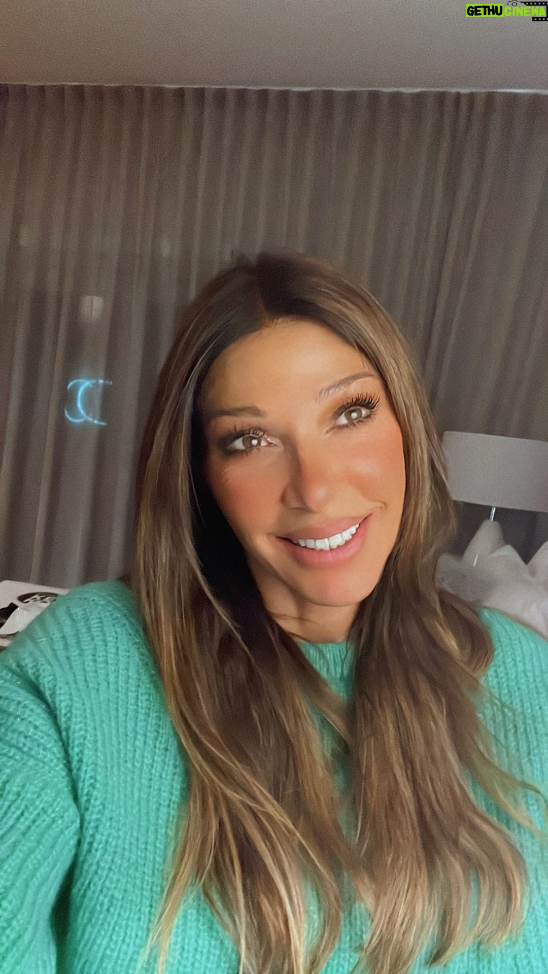 Catherine Fulop Instagram - Primero mi Paz Mental! Se empieza a notar la terapia!!! #etapasuperada #humor #saludmental General Pacheco
