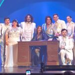 Catherine Fulop Instagram - Ayer fui al teatro a ver a mi amiga Costika @costaokis en el teatro @teatropremierok "COSTA PRESIDENTA" 100% RECOMENDABLE!!! ya te lo dije por privado pero quiero repetirlo por acá, eres una gran actriz y comediante, nadie debería perderse de verte. Además estas acompañada de actores y bailarines que son un lujo. Mi amigas quedaron encantadas contigo. Te aman!!!! Y yo te lo vuelvo a decir... Costika mi amor! Ayer pasamos una noche mágica, ver tu espectáculo fue un regalo al alma, reimos de principio a fin, que sorpresa tan bella, el grupo de actores y bailarines son de lujo, todos hacen que el show sea supremo y tú mi cachapita amada tuviste una noche brillante, lo haces con el alma . Gracias amiga por la función tan sentida y maravillosa de anoche y sobre todo por tus palabras finales! Te amo mi Costika ♥️♥️♥️♥️♥️ @claudiamlazcano @patricia_kom_ @vesnabocic @valcardone @geiky_f @sofinrodriguez Teatro Premier