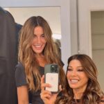 Catherine Fulop Instagram - Ayer en "La Noche de Mirtha" @mirthalegrand la pase genial!!! Un poco del BackStage . Gracias a todo mi equipo en especial a Chiquita por la invitación! 🥰!!!! Te adoroooo. ♥️ #look by @menage_a_trois_boutique #makeup @mabbyautinomakeup #hairstyle @mauromaxdebrito #stylist @vickii_miranda #fotosyvídeos @adairehernandez #joyas @santinojoyeros #bronceado @tan.and.go #nails @vanynailblack General Pacheco