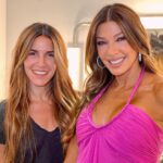 Catherine Fulop Instagram - Ayer en "La Noche de Mirtha" @mirthalegrand la pase genial!!! Un poco del BackStage . Gracias a todo mi equipo en especial a Chiquita por la invitación! 🥰!!!! Te adoroooo. ♥️ #look by @menage_a_trois_boutique #makeup @mabbyautinomakeup #hairstyle @mauromaxdebrito #stylist @vickii_miranda #fotosyvídeos @adairehernandez #joyas @santinojoyeros #bronceado @tan.and.go #nails @vanynailblack General Pacheco