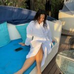 Catherine Tresa Instagram - Robe + Sun = Roasting in style!😎 #robelife #sunbathinggoals #lounginginstyle #poolsideescape #saturdaymornings #mebeingme