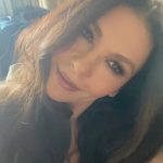 Catherine Zeta-Jones Instagram - Happy St David’s Day to each and every Welsh person on the planet and to those who have converted. 🏴󠁧󠁢󠁷󠁬󠁳󠁿🏴󠁧󠁢󠁷󠁬󠁳󠁿
