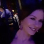 Catherine Zeta-Jones Instagram - Good Bye London! And we will see you soon!🇬🇧💂‍♀️🇬🇧💂‍♀️🇬🇧💂‍♀️🇬🇧💂‍♀️🇬🇧💂‍♀️🇬🇧💂‍♀️
