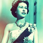 Catherine Zeta-Jones Instagram - Dearest HRH Queen Elizabeth, you have been and always will be close to my humble heart as it breaks today. Our nation salutes you. Thank you. God Bless The Queen. Long Live The King 🙏🏻🙏🏻🙏🏻🙏🏻🙏🏻🙏🏻 💔🏴󠁧󠁢󠁷󠁬󠁳󠁿