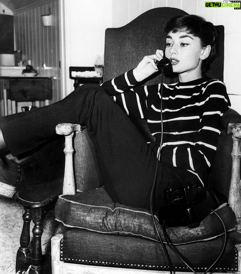 Catherine Zeta-Jones Instagram - Timeless fashion and beauty from Audrey Hepburn 😍