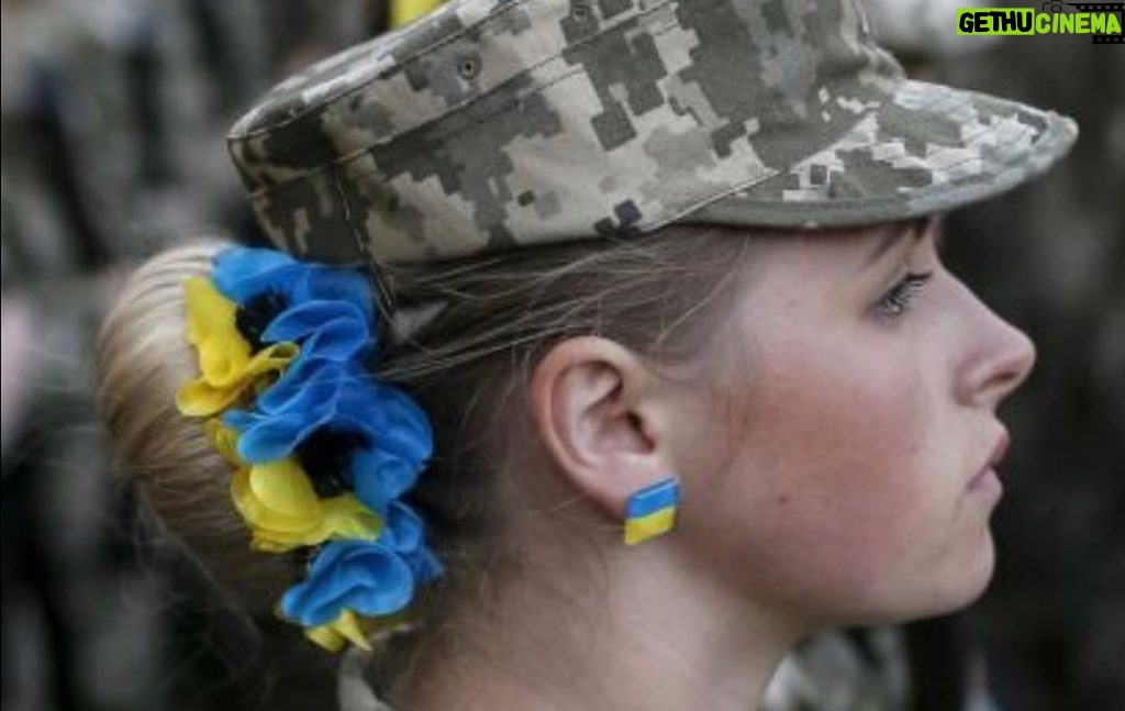Catherine Zeta-Jones Instagram - Today, on International Women’s Day I honor the brave and the beautiful women of Ukraine.