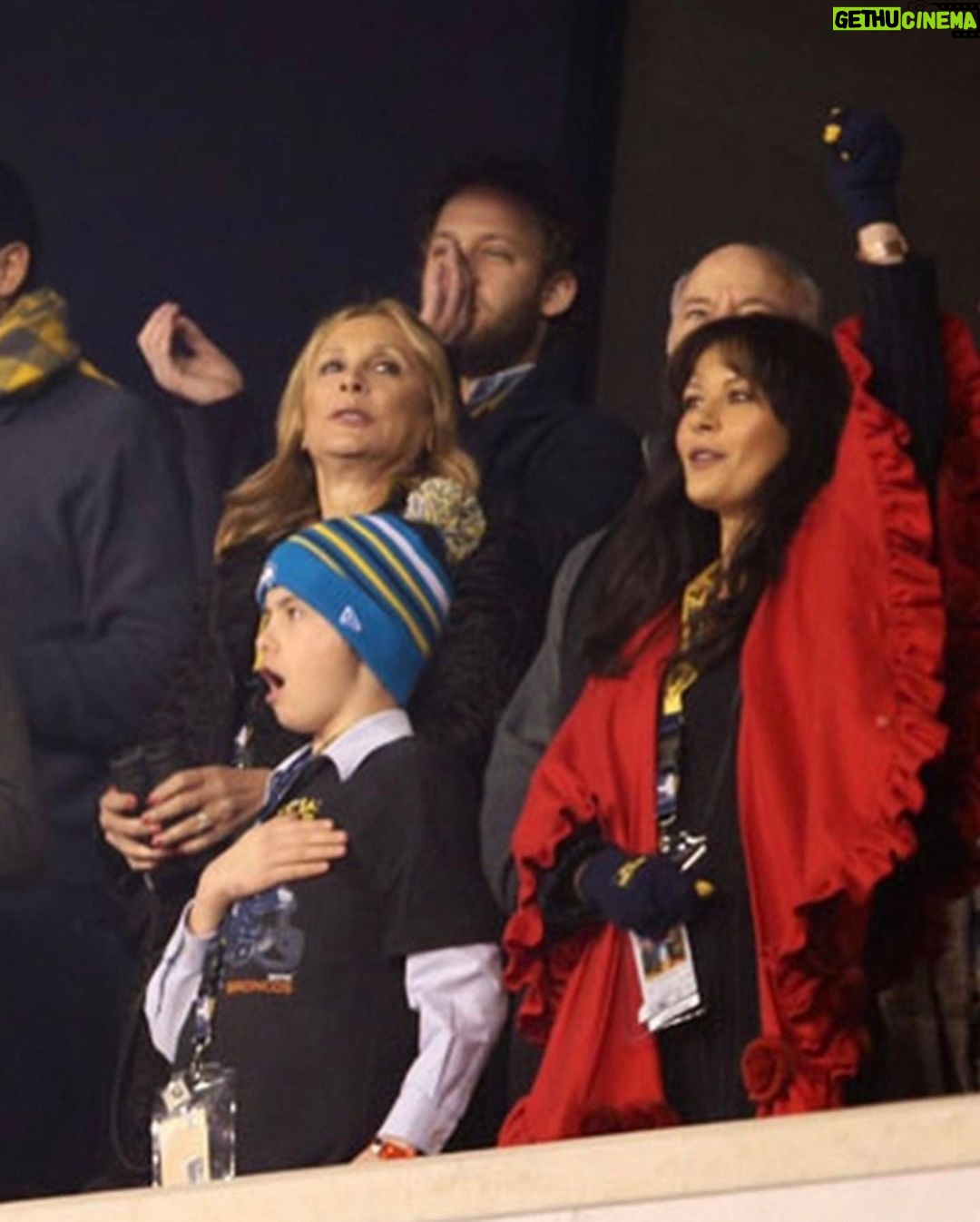 Catherine Zeta-Jones Instagram - Super Bowl over the years!!! Love it!! Let’s go guys!!!!
