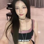 Cathryn Li Instagram - 喜歡哪張？#selfie