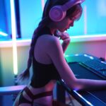 Cathryn Li Instagram - 要一起打電動嗎？Wanna play games ?