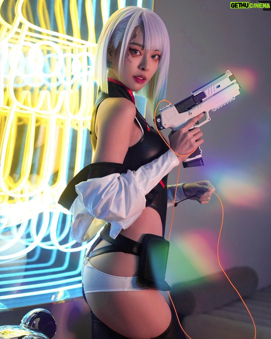 Cathryn Li Instagram - Cyberpunk 2077 Lucy 寫真,喜歡哪張?