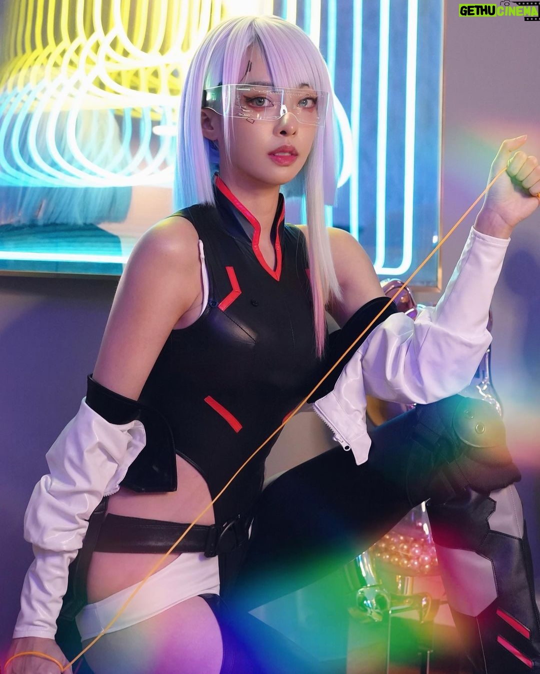 Cathryn Li Instagram - Cyberpunk 2077 Lucy 寫真,喜歡哪張?