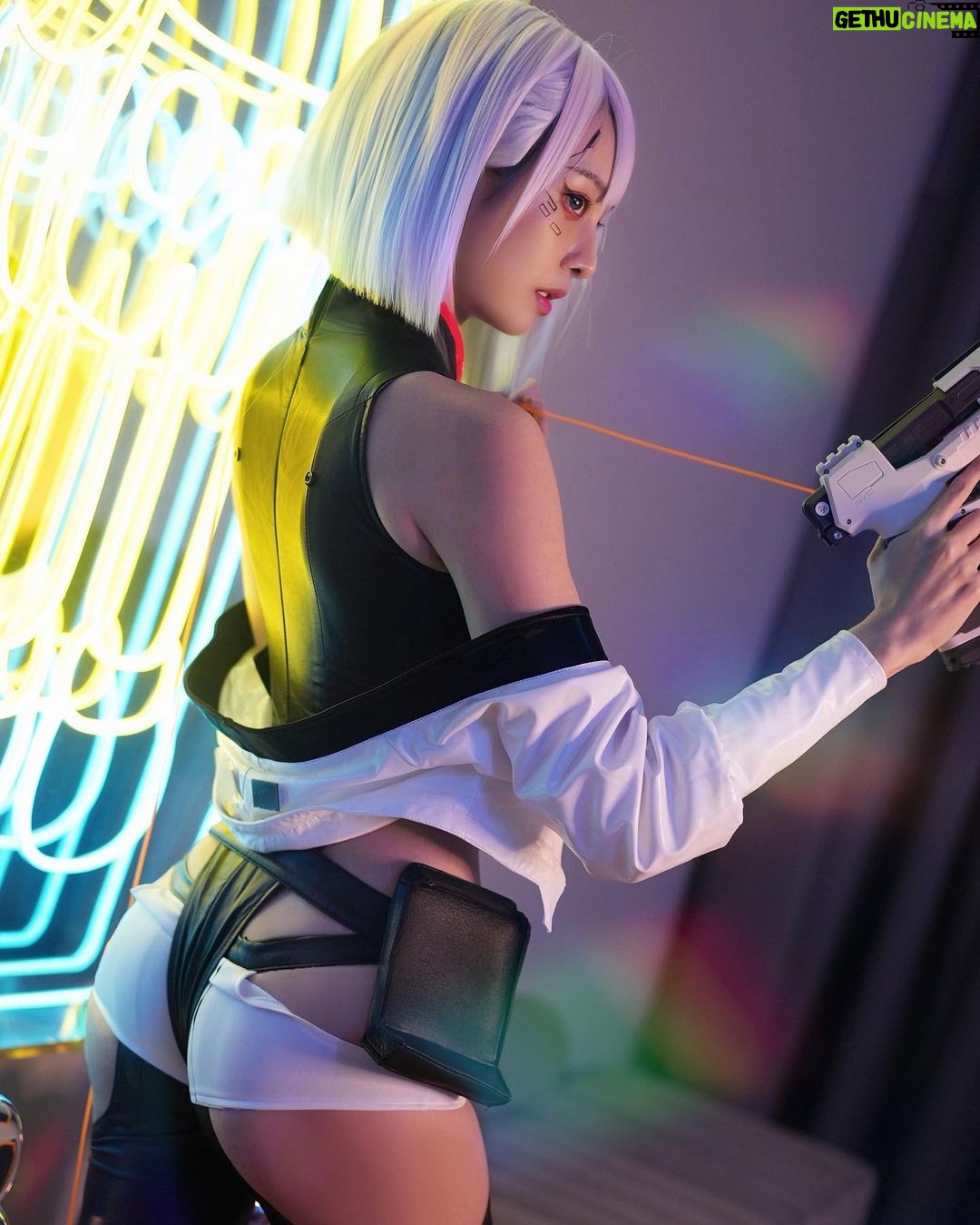 Cathryn Li Instagram - Cyberpunk 2077 Lucy 寫真,喜歡哪張?