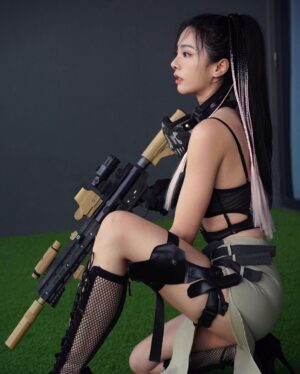 Cathryn Li Instagram - What you dressing up for Halloween?