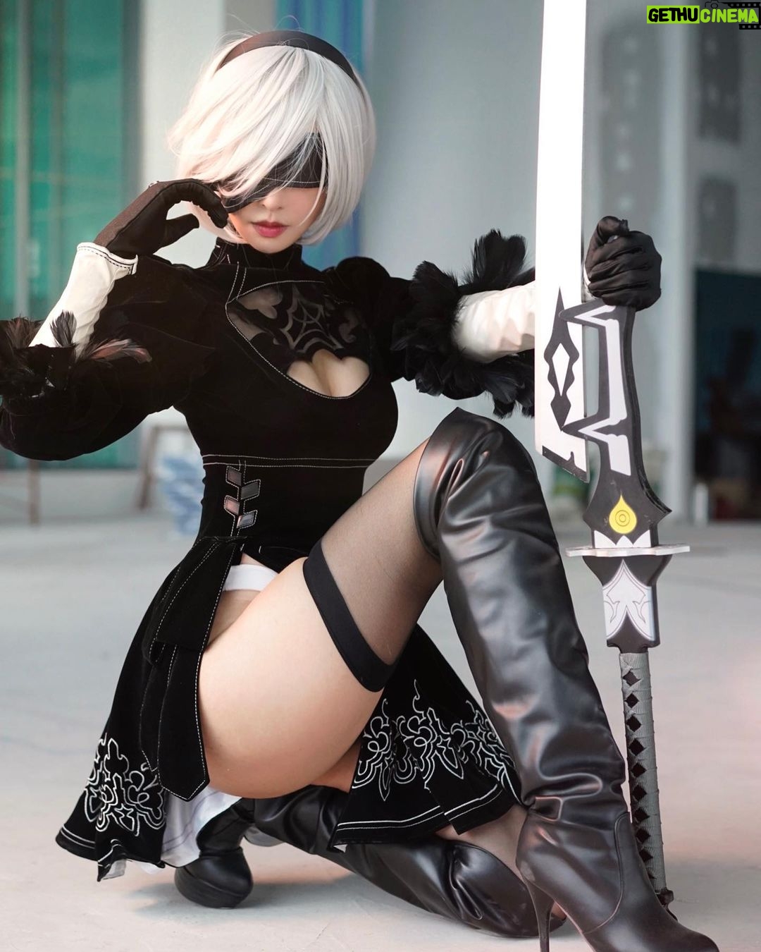 Cathryn Li Instagram - Nier Automata 2B ~ double tap❤️