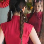Cathryn Li Instagram - 大年初一旗袍寫真喜歡哪張？祝大家新年快樂，恭喜發財，龍年大吉，身體安康！🧧🍊🐲 🎊