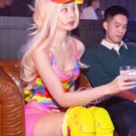 Cathryn Li Instagram - Ok ma ? Happy Halloween 2023 ! 沒有Ken陪伴的Barbie獨自來到現實世界參加萬聖節party😹