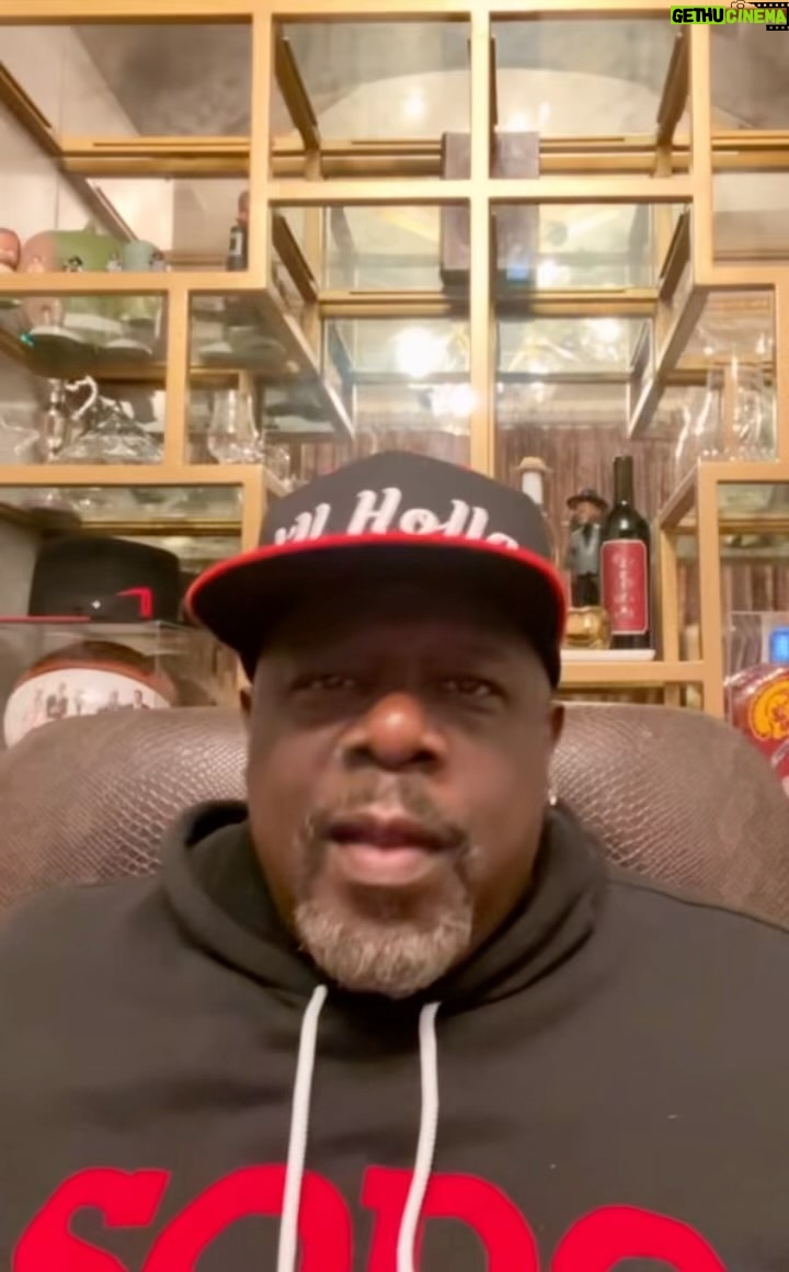 Cedric the Entertainer Instagram - Happy Holidays Atlanta! “SETTA” Clause Is Still In The Giving Mood. Hurry And Pop into Our Participating Locations Any @prohibition_liquor Store Location Or @totalwinegeorgia Location Grab A Bottle Of “SETTA” Take A Selfie With The Bottle And Tag @cedtheentertainer And @kellyfamilydistributors For Your Chance To Win Two Tickets To The “Straight Jokes No Chaser Comedy Tour” This Thursday 8PM At The State Farm Arena! Hurry Limited Time!! Toast A Glass With A Touch Of Class “Keep It In The Family” #straightjokesnochasercomedytour #statefarmarena #atlanta #cedrictheentertainer #kellyfamilydistributors “ Atlanta, Georgia