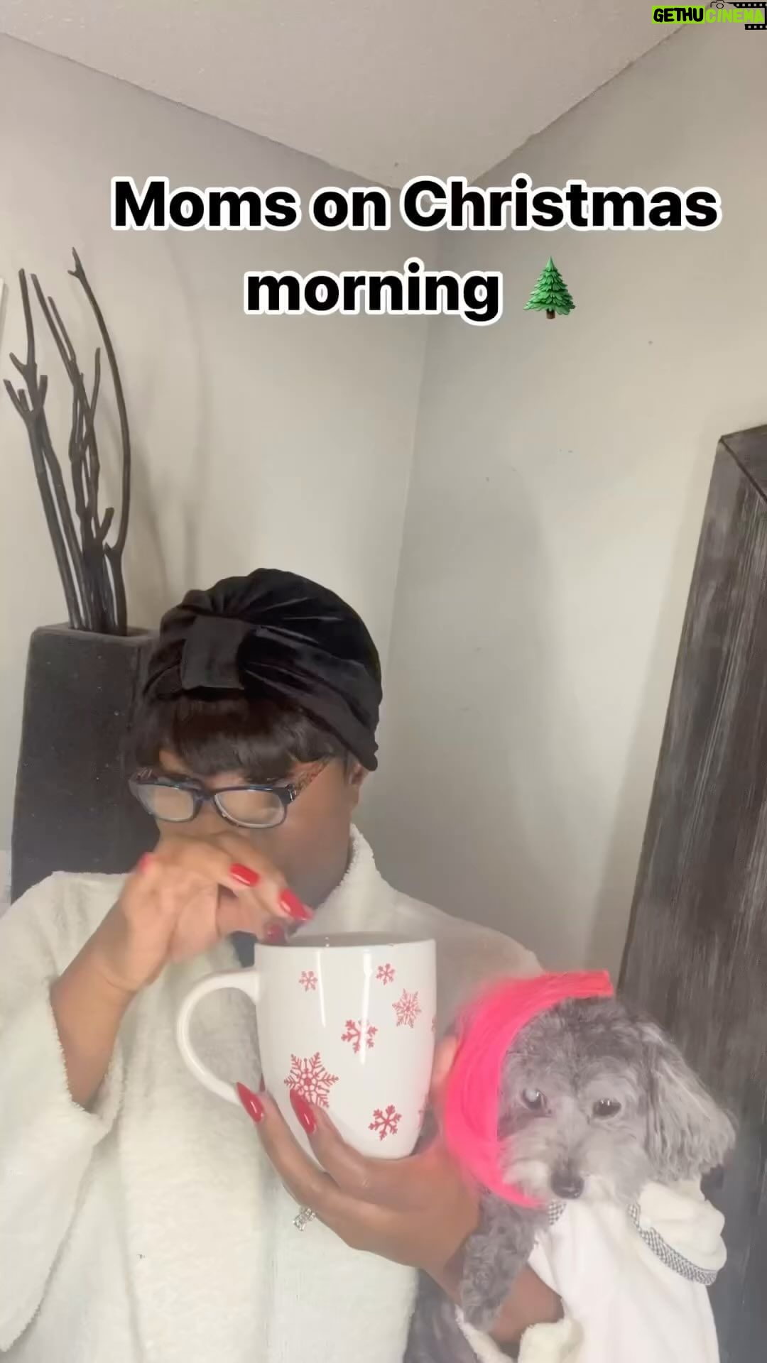 Cedric the Entertainer Instagram - All this “Yup, I did that” will be followed by 🗣️”TRY ME… AND I’LL TAKE ALL THIS ISH BACK TOMORROW, I GOT ALL THE RECEIPTS”!! 🥰😳😩 MERRY CHRISTMAS🎄🎁✨ Tag a mom that compliments herself 🤣🤣