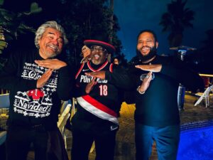 Cedric the Entertainer Instagram - Let the Holiday season☃️ begin @georgelopez  #ChingonNavidad party was 🔥🔥🔥🔥 S/o out my Thread brother  @anthonyanderson  And lest not forget the musical stylings of @therealangelopagan 🕺🏾 dope.