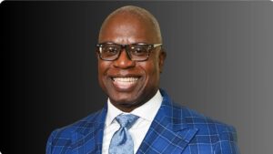 Cedric the Entertainer Instagram - Rest easy Mr @andrebraugher  an amazing talent, dramatic or comically he delivered👏🏾👏🏾👏🏾👏🏾💯💯💯 I’ve only had a few encounters with him, he always solid , regal, present and kind .., except for that one time.😂😂😂😂 For real, I honor you✊🏿🙏🏾 God Bless your Family and loved ones 🙏🏾🙏🏾