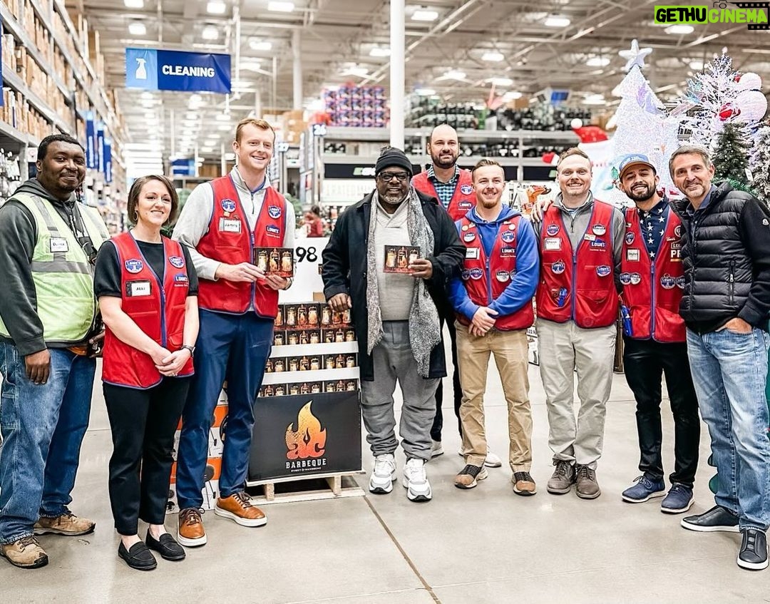 Cedric the Entertainer Instagram - We did it, Ma!! Thanks for having us @loweshomeimprovement Store #595 and welcoming the newest member of the #RedVest team. Fun times unveiling the new @acbarbeque holiday gift pack with @cedtheentertainer. Get yours today!! Link in bio. @anthonyanderson you’re next! Mooresville NC