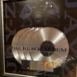 Cedric the Entertainer Instagram – #bookofhovexhibit  @bklynlibrary 🔥🔥🔥🔥 Its an honor to have been a small part of the story of the great @jayz  fuckin legend!! #Threats pimp!! “ I’m so sincerrre!  #baslinestudios @9thwonder @youngguru763