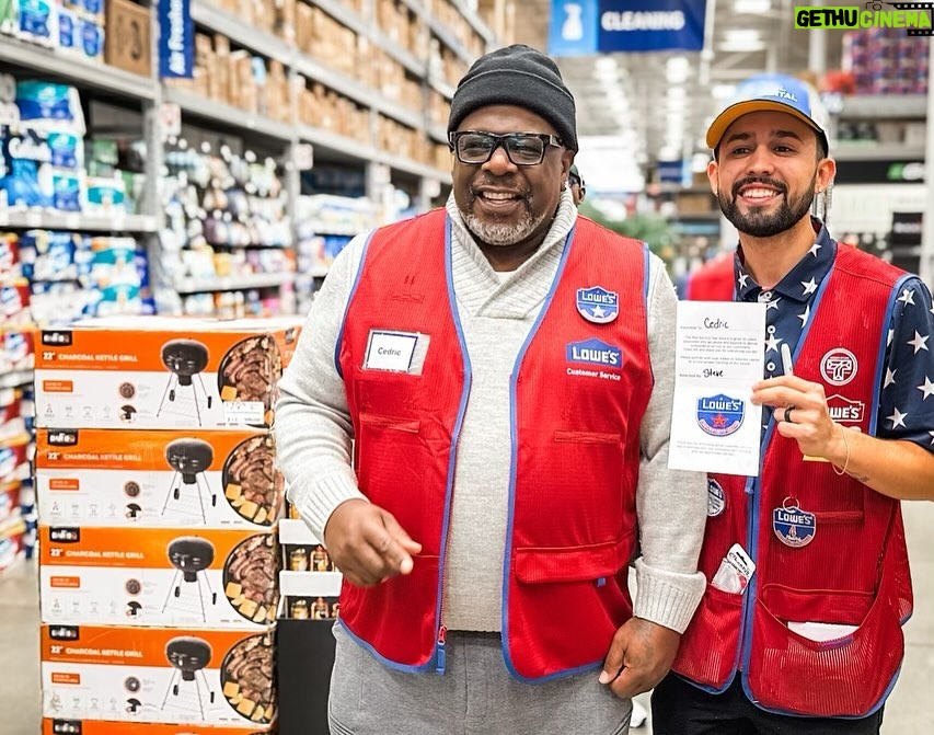 Cedric the Entertainer Instagram - We did it, Ma!! Thanks for having us @loweshomeimprovement Store #595 and welcoming the newest member of the #RedVest team. Fun times unveiling the new @acbarbeque holiday gift pack with @cedtheentertainer. Get yours today!! Link in bio. @anthonyanderson you’re next! Mooresville NC