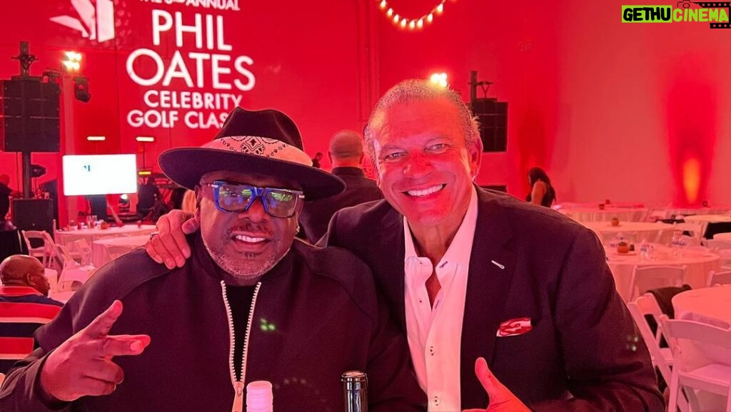 Cedric the Entertainer Instagram - In Sac town supporting my guy @buzz.oates foundation #philoatescelebritygolftournament big up @mike_phillips @tishaalyn the Band was 🔥🔥🔥🔥🔥