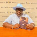 Cedric the Entertainer Instagram - @bnfifthavenue was 🔥🔥🔥today we went thru the whole stock! LA Thurs 9/14 its your turn come hang 7pm @bneventsgrove The Novel is worthy of the collection.